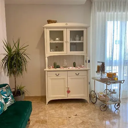 ベッド・アンド・ブレックファスト A Due Passi