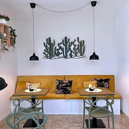 Bed & Breakfast A Due Passi